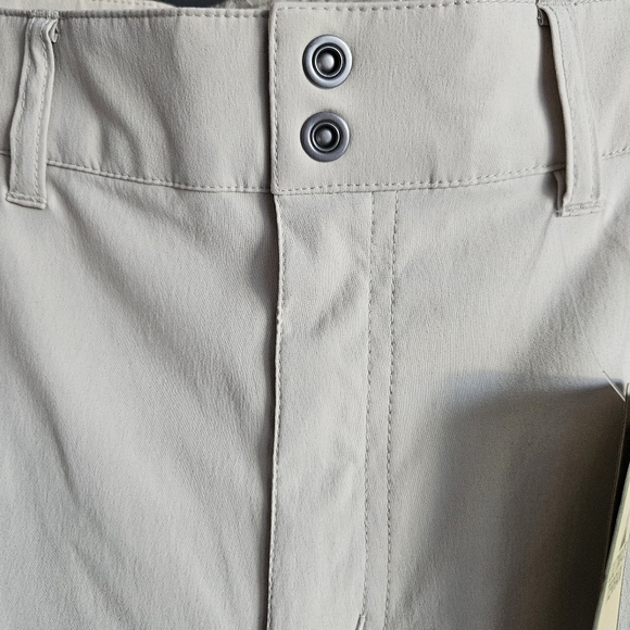 Ultimate Terrain Womens Size 12 Flat Front Hiking Convertible Zip Off Pants. NWT - Picture 5 of 14